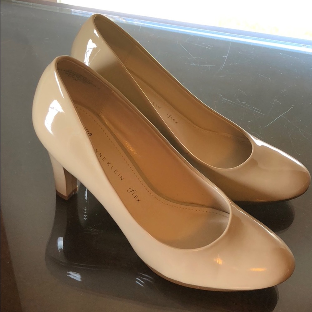 Nude heels